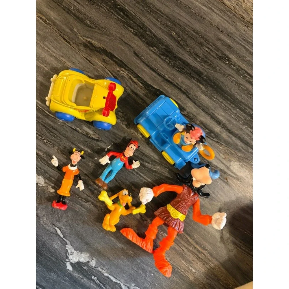 Disney Mickey & Friends Figure and Vehicle Playset Lot Goofy Pluto Minnie